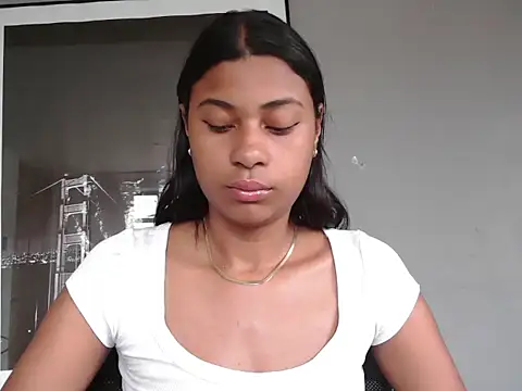 dark enchantress  online show from 11, 1, 2026