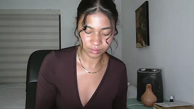 Snapshot of dark_enchantress_ chatting on 2, 7, 2026 dark enchantress online show from 2, 7, 2026
