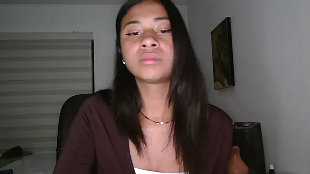 Snapshot of dark_enchantress_ chatting on 3, 7, 2026 dark enchantress online show from 3, 7, 2026