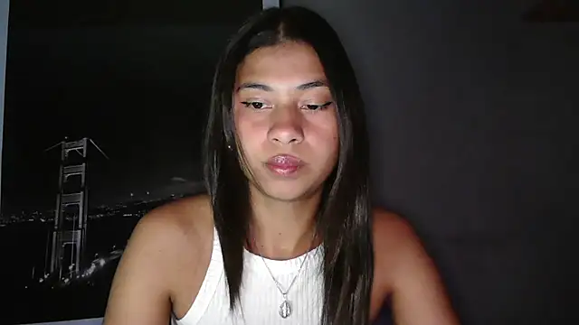Snapshot of dark_enchantress_ chatting on 5, 8, 2026 dark enchantress online show from 5, 8, 2026