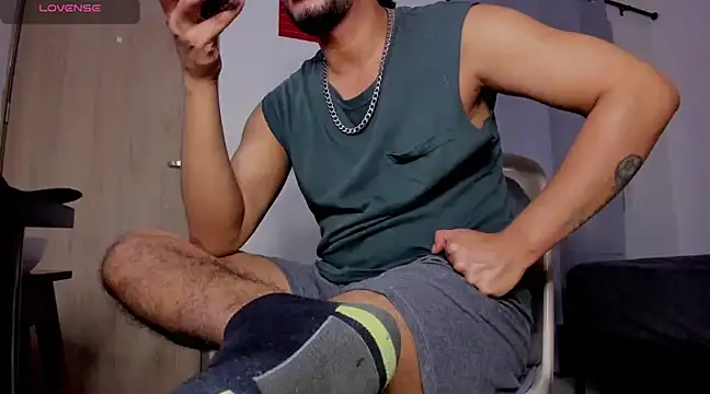 Cloudy pigDude online show from 21, 3, 2025