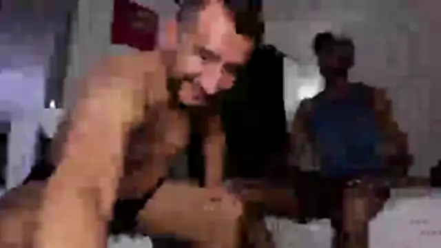 Cloudy pigDude online show from 19, 4, 2026