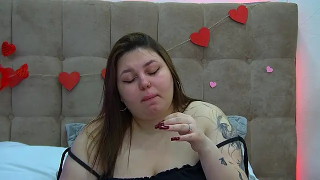 LillianKim online show from 16, 2, 2025