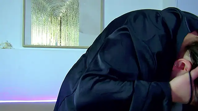 LillianKim online show from 13, 10, 2025