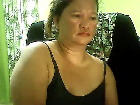 hott scarlett online show from 2, 2, 2025