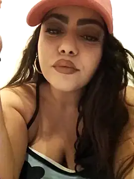 AriaRussell online show from 7, 11, 2025