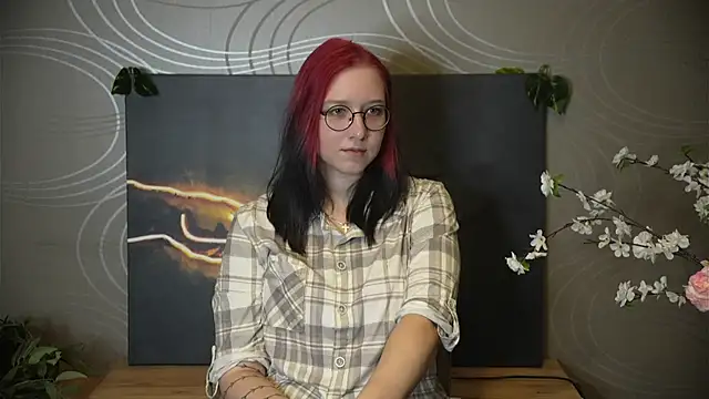 KarenHaan online show from 25, 10, 2025