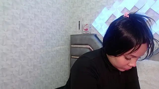 EmilyQueen3x online show from 15, 10, 2025