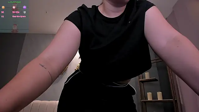 Snapshot of MartinnaBonnet chatting on 28, 12, 2024 MartinnaBonnet online show from 28, 12, 2024