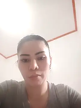 Snapshot of PrettyIrish69 chatting on 22, 11, 2025 PrettyIrish69 online show from 22, 11, 2025