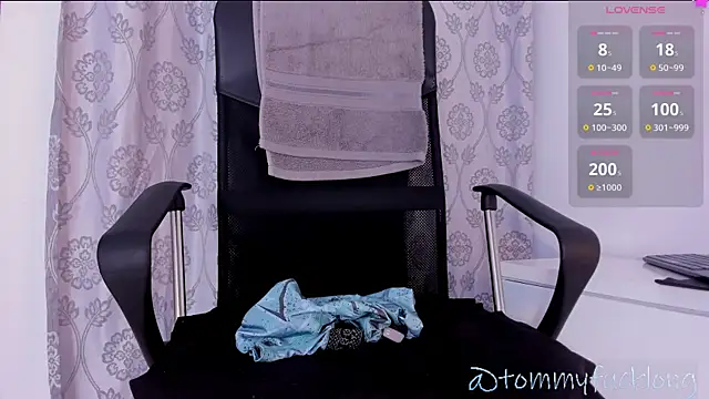 tommylongxx online show from 6, 12, 2024