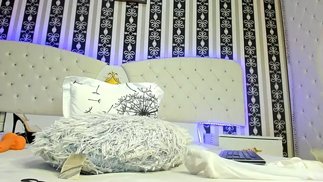 Snapshot of Aidasina chatting on 7, 2, 2025 Aidasina online show from 7, 2, 2025