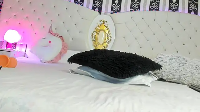 Snapshot of Aidasina chatting on 10, 3, 2025 Aidasina online show from 10, 3, 2025