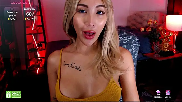 Snapshot of BunnieAngel chatting on 5, 1, 2025 BunnieAngel online show from 5, 1, 2025
