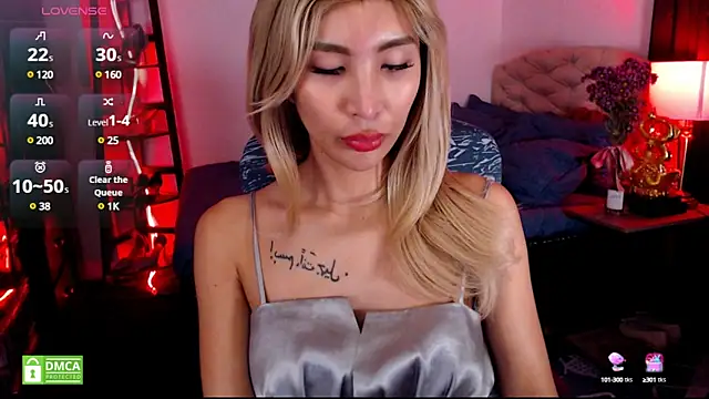 Snapshot of BunnieAngel chatting on 5, 2, 2025 BunnieAngel online show from 5, 2, 2025