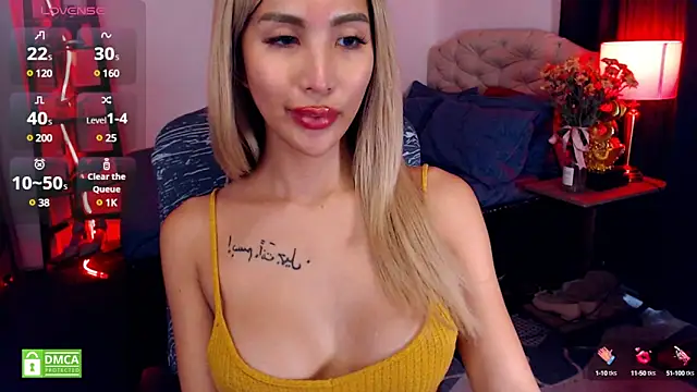 Snapshot of BunnieAngel chatting on 5, 3, 2025 BunnieAngel online show from 5, 3, 2025