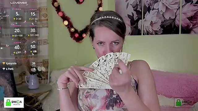 Queenymel online show from 14, 1, 2025