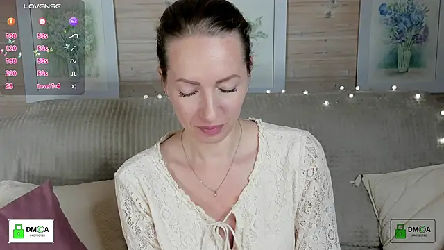 Queenymel online show from 26, 10, 2025