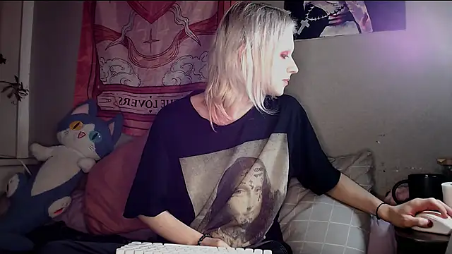 Snapshot of Alien_Bella chatting on 22, 2, 2026 Alien Bella online show from 22, 2, 2026