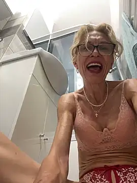 adella13 online show from 14, 1, 2025