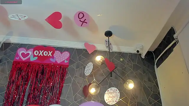 dayra angels online show from 15, 2, 2026