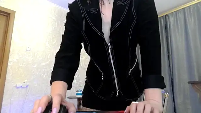Snapshot of elenaza chatting on 2, 10, 2025 elenaza online show from 2, 10, 2025