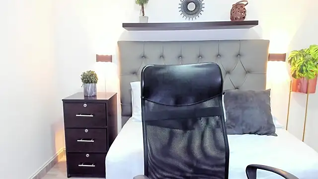 isabella florez online show from 20, 2, 2025