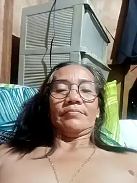Snapshot of SweetBootyMomma chatting on 3, 3, 2025 SweetBootyMomma online show from 3, 3, 2025