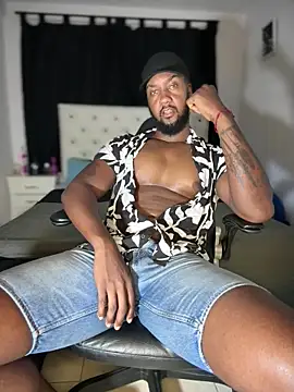 Snapshot of blackdrey18 chatting on 8, 5, 2026 blackdrey18 online show from 8, 5, 2026