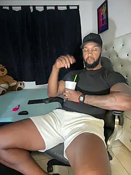 Snapshot of blackdrey18 chatting on 21, 6, 2026 blackdrey18 online show from 21, 6, 2026