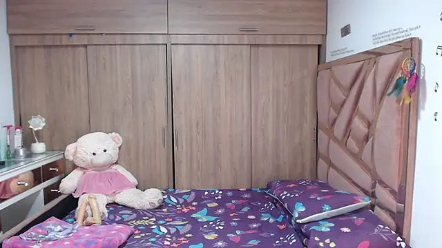 loreprincehott online show from 7, 1, 2025