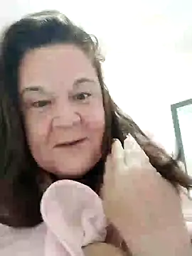 Snapshot of Yaya_Mineira chatting on 15, 1, 2025 Yaya Mineira online show from 15, 1, 2025