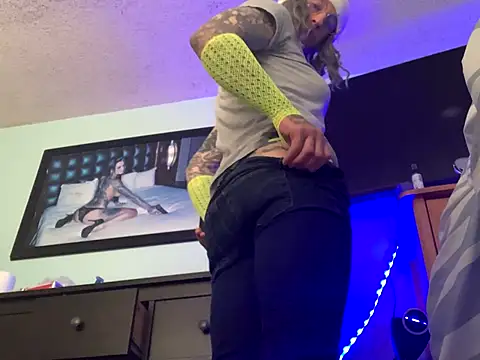 Kik SickSlut88 online show from 11, 10, 2025