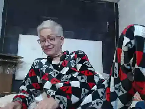 Snapshot of Miss_Monserrate chatting on 9, 12, 2024 Miss Monserrate online show from 9, 12, 2024