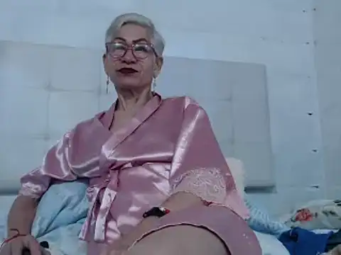 Snapshot of Miss_Monserrate chatting on 3, 1, 2025 Miss Monserrate online show from 3, 1, 2025