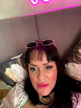 Lolaley2 online show from 27, 10, 2025