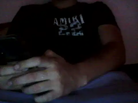 Snapshot of leon9705 chatting on 24, 4, 2026 leon9705 online show from 24, 4, 2026