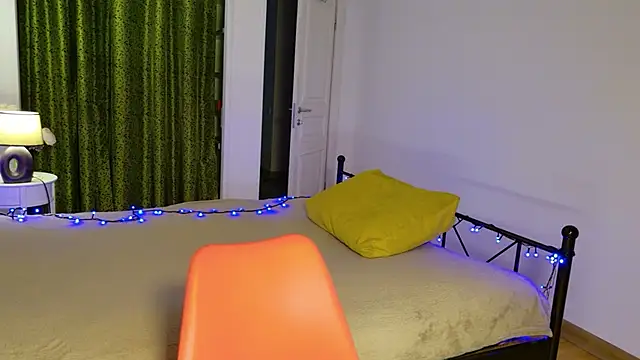 ZoeGrant online show from 13, 3, 2026