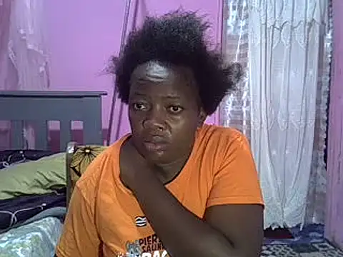 Snapshot of Ebonyceline chatting on 24, 12, 2024 Ebonyceline online show from 24, 12, 2024