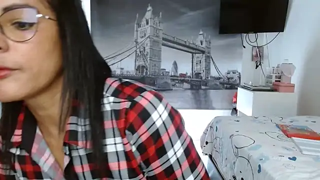 kateleyagrey online show from 28, 1, 2025