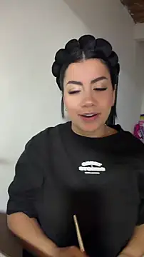 ImjustMia online show from 6, 5, 2026