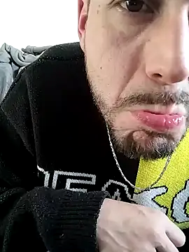 LoGaNfree88 online show from 5, 2, 2025