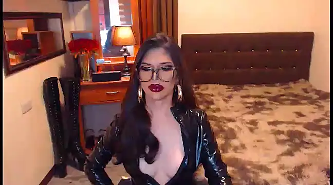 Snapshot of EXTREMELYDOM chatting on 23, 12, 2024 EXTREMELYDOM online show from 23, 12, 2024