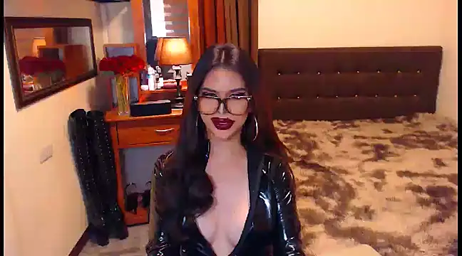 Snapshot of EXTREMELYDOM chatting on 7, 2, 2025 EXTREMELYDOM online show from 7, 2, 2025
