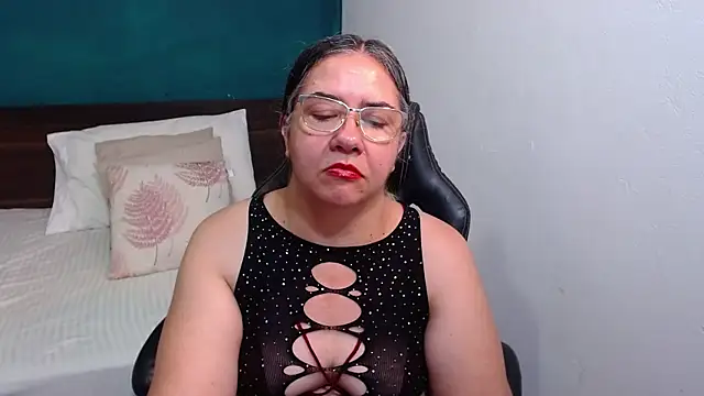 scaelettdubois online show from 15, 11, 2025