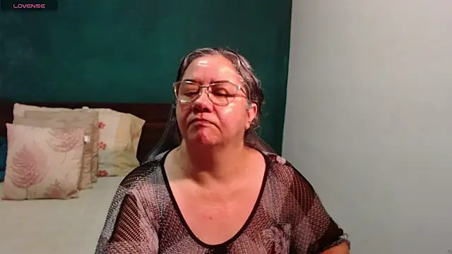 Snapshot of scaelettdubois chatting on 10, 7, 2026 scaelettdubois online show from 10, 7, 2026