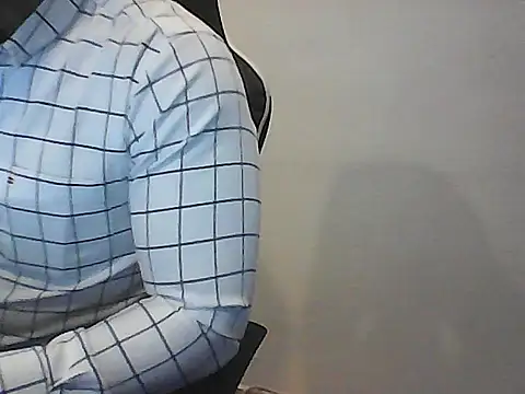 Kalel17073 online show from 24, 6, 2026