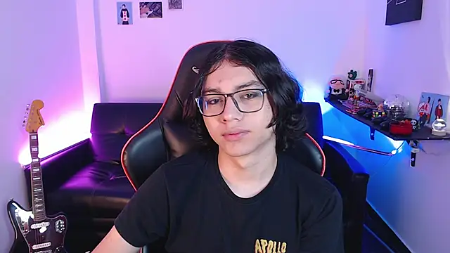 Snapshot of malik_harrison__ chatting on 10, 12, 2024 malik harrison   online show from 10, 12, 2024