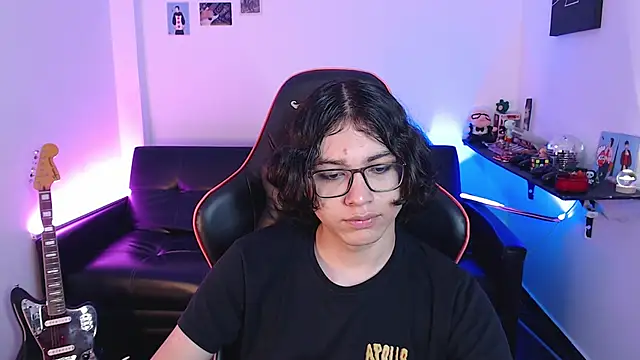 Snapshot of malik_harrison__ chatting on 10, 12, 2024 malik harrison   online show from 10, 12, 2024