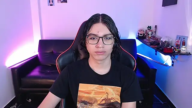 Snapshot of malik_harrison__ chatting on 20, 12, 2024 malik harrison   online show from 20, 12, 2024